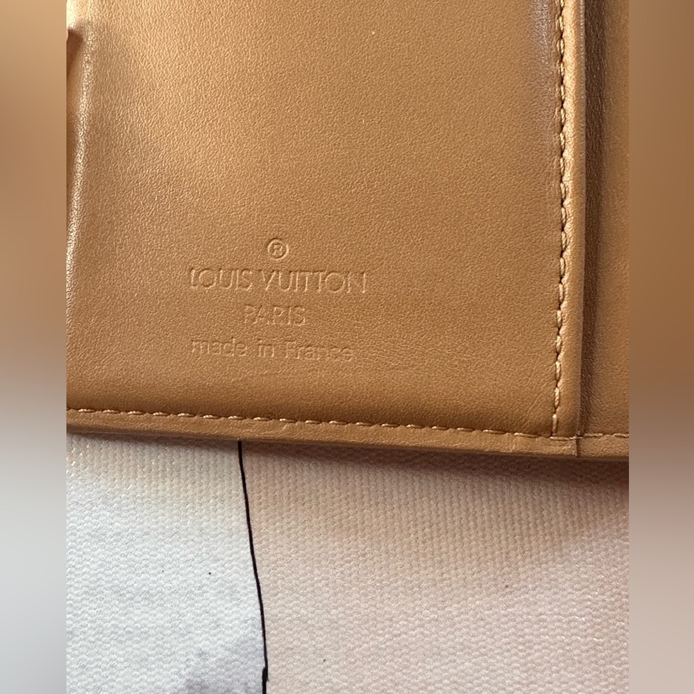 Louis Vuitton verni Kiss lock wallet - Picture 6 of 11